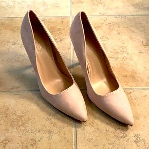 Charlotte Russe Milia Pumps in Size 8